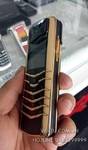 07_vertu_signature_gold2.jpg