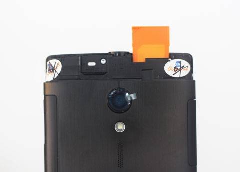 1000039128_Xperia-ION-5.jpg