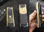 15_vertu_signature_s_yellow_gold.jpg