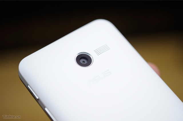 2493773_Asus_Zenfone_4-8.jpg