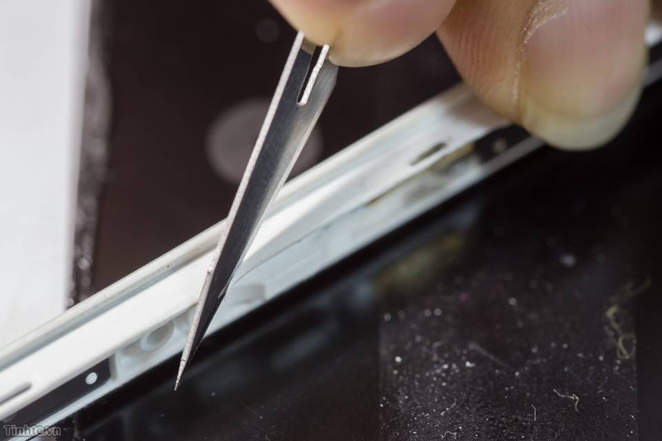 2494756_sony_xperia_z2-2.jpg
