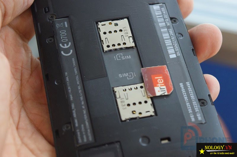 %2F-SAmsoSpRa1I%2FVSCiib81QdI%2FAAAAAAAABjc%2Fl70tvJPimdY%2Fs1600%2FAsus-zenfone-5-thay-chan-sim.jpg