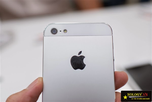 %2F-WMPLVXWv7N8%2FVFhQvjk3ZwI%2FAAAAAAAAAK0%2FM11cPM05wVc%2Fs1600%2Fcamera-cua-iphone-5-trang-cu.jpg
