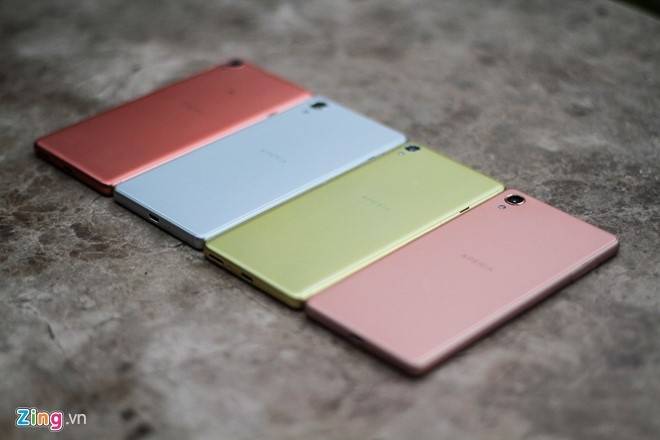 3Sony_Xperia_X_zing_1.JPG