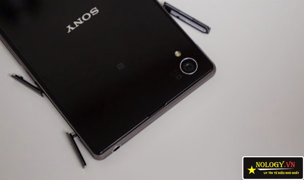 B2hZlSto%2FVE4UM6S-wmI%2FAAAAAAAAG68%2FSxocg5JHZPw%2Fs1600%2Fdien-thoai-sony-xperia-z1-quoc-te-5.jpg