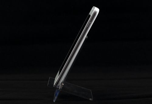 Bavapen-B502-smartphone-gia-re-04.png