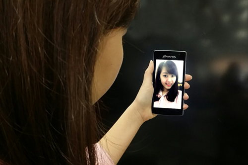 Bavapen-B550-lam-sao-selfie-voi-goc-rong-o-nhung-noi-cam-gay-tu-suong-01.png