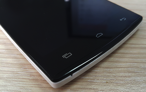 Bavapen-B550-smartphone-tam-trung-vuot-ngoai-tam-mong-doi-06.png