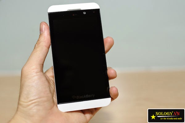 black-berry-z10-003-9.jpg