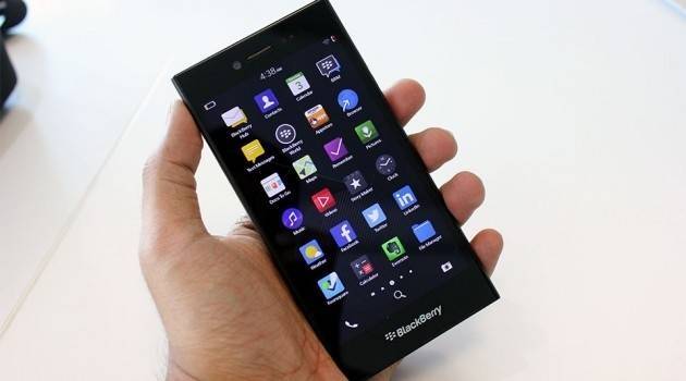 blackberry%20leap%20mat%20nguon.jpg