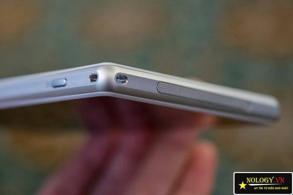 blogspot.com%2F-xa6tjEn8UyY%2FUwXdpSDftQI%2FAAAAAAAAByw%2Fkk_eFrtC5Ug%2Fs1600%2Fsony-xperia-z1-8.jpg