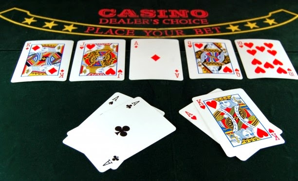 cach-choi-game-poker-online%2B2.jpg