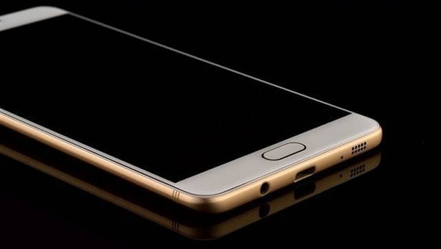da-co-ngay-len-ke-samsung-galaxy-c9-pro.jpg