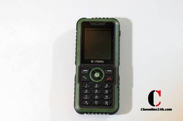 dien-thoai-land-rover-s3-chong-nuoc-13.jpg