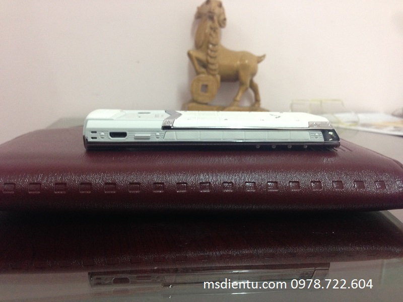 dien-thoai-ver-tu-copy-nhai-fake-cao-cap-copy%2B%25284%2529.JPG