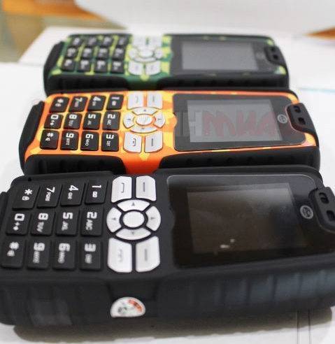 dien_thoai_land_rover_a8+.jpg