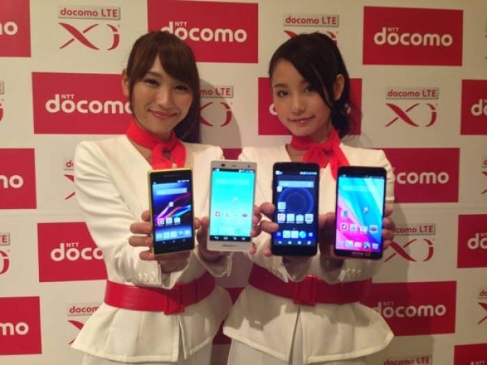 docomo-w-201310-1.jpg