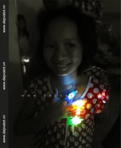 ed-ngon-tay-1m4G3-den_led_ve_hinh_den_led_ngon_tay_1751_1__2hm2qefarr4he_simg_19a19b_600x497_max.jpg