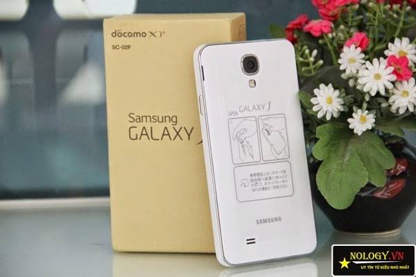 F-5A6ciPO1UjM%2FU8EF66Jl4yI%2FAAAAAAAAEz8%2FRh4-AeeDaaA%2Fs1600%2Fsamsung-galaxy-j-docomo-sc-02f.JPG