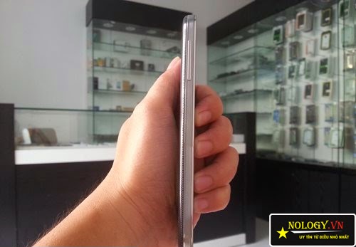 FQ%2FU-Q7jeSVrSI%2FAAAAAAAAFto%2FSbCaM1c_DNQ%2Fs1600%2FSamsung-Galaxy-S4-SC04E-docomo-nhat-ban-4.jpg