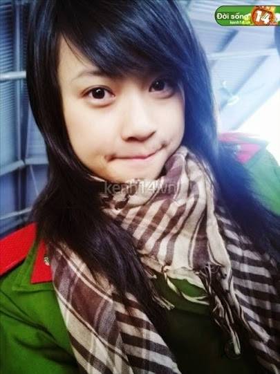 gap-co-nang-hot-girl-canh-sat-khuay-dao-cong-dong-mang-120504dslunathuylinh04_5cf87.jpg