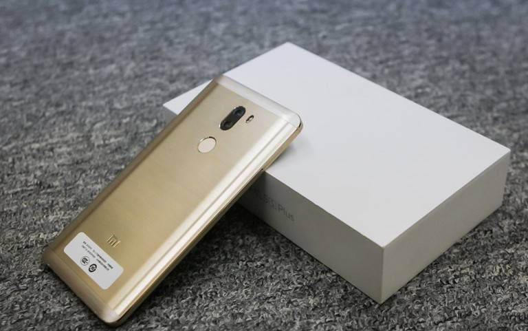 gia-xiaomi-mi-5s-5s-plus-768x481.jpg