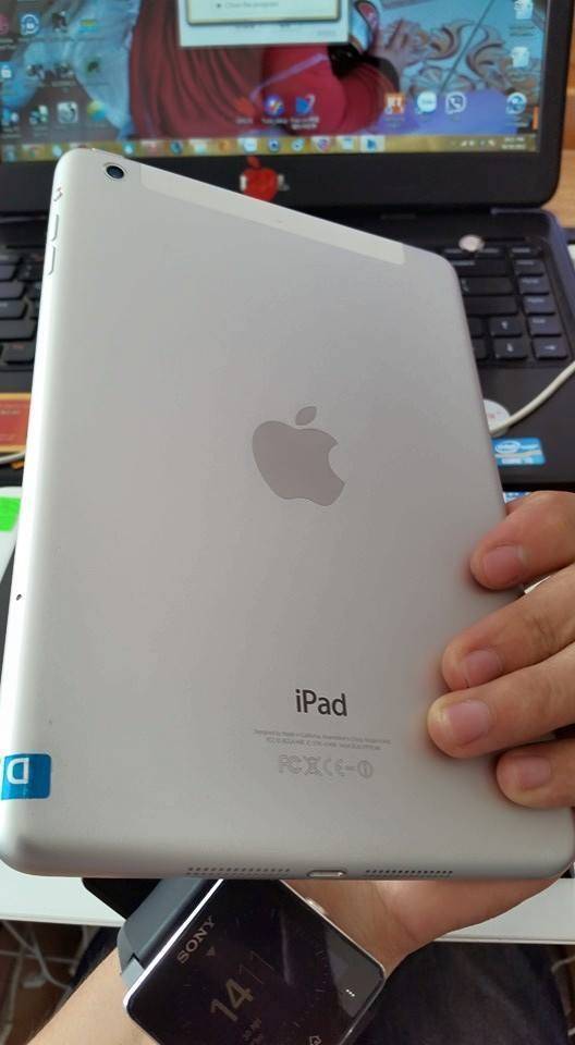 ipad%20mini%202%20-2_zpsolsljvay.jpg