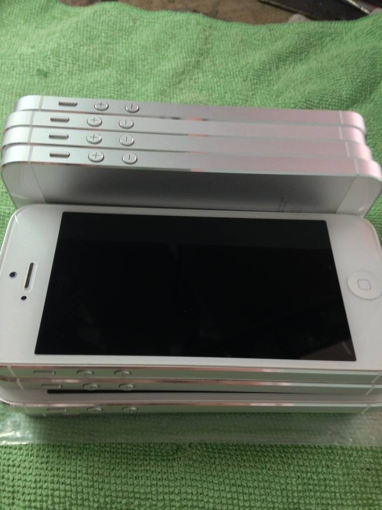 iphone%205%20trang_zps5jwetyth.jpg