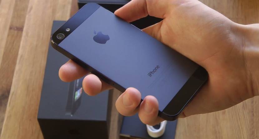 iphone-5-cu-co-dang-mua-trong-tam-gia-3-trieu.jpg