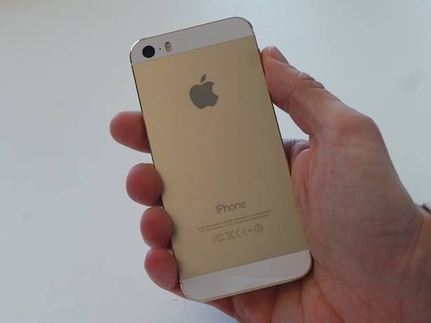 iphone-5s-cu-1.jpg