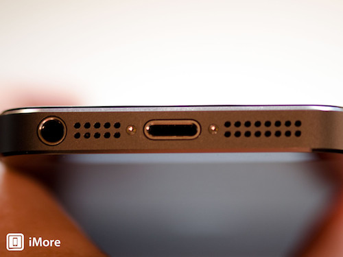 iphone-5s-dock-screws-hero-1-4048-1390622133.jpg