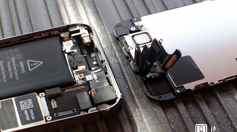 iphone_5s_display_detached_hero_11.jpg
