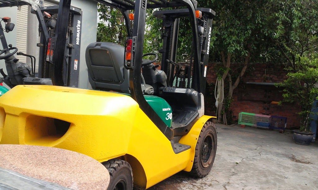 Komatsu-FD30-16.18.jpg