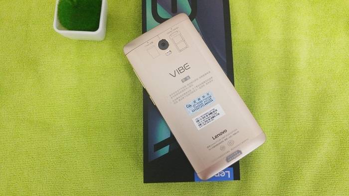 lenovo-vibe-p1-2.jpg