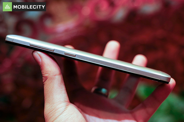 Lenovo_Vibe_P1_Chinh_Hang_MobileCity_004.jpg