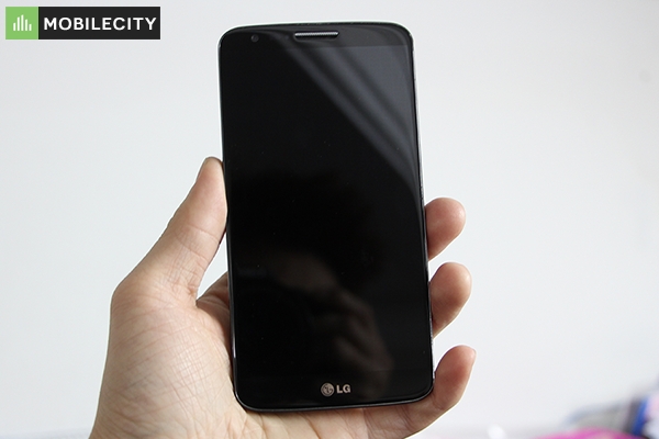LG-G2-Cu-Xach-Tay-Han-Quoc-My-MobileCity-004.jpg