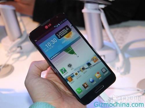 LG-Optimus-G-Pro-TD-LTE-hands-on-1.jpg