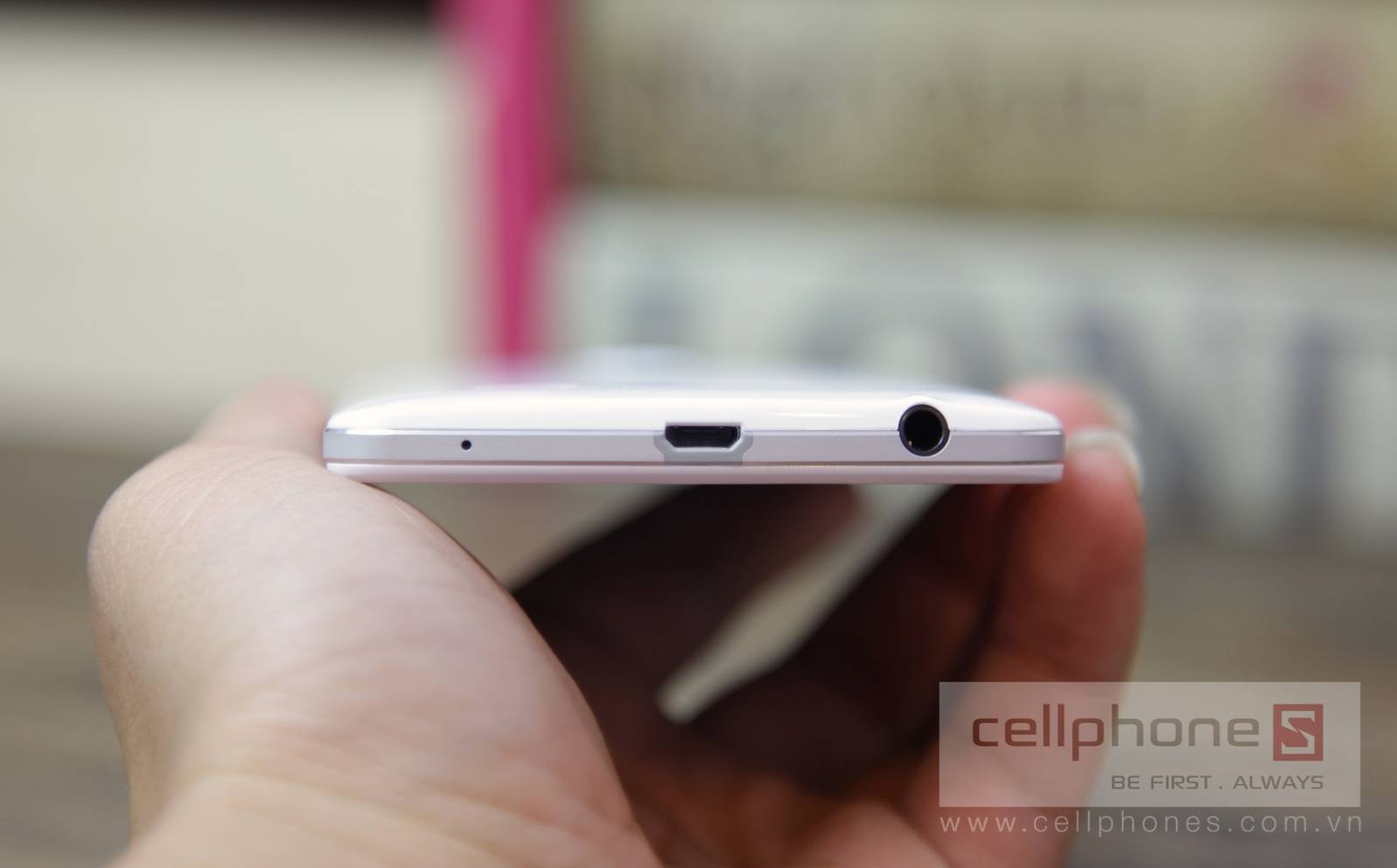 M%E1%BB%9F-h%E1%BB%99p-LG-ISAI-CellphoneS_-8.jpg