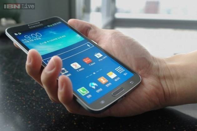main-1-samsung-galaxy-round-d21ee.jpg