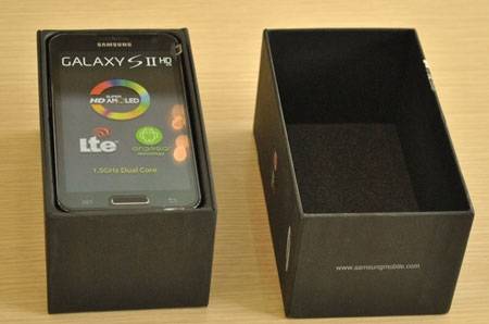 Mo-hop-bien-the-Galaxy-S-II-HD-Lite-cua-xu-Han.jpg