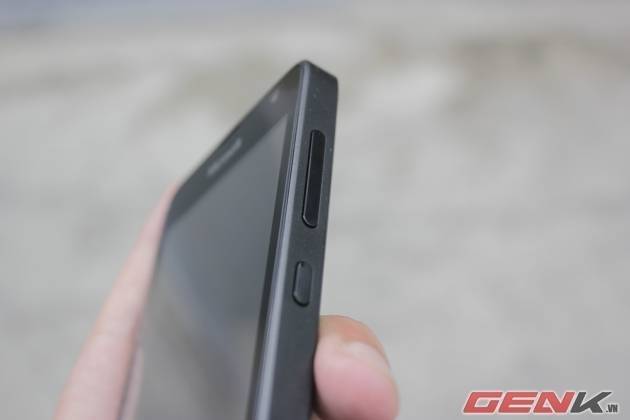 mo-hop-chiec-lumia-430-tai-vn-don-gian-va-sieu-re.JPG