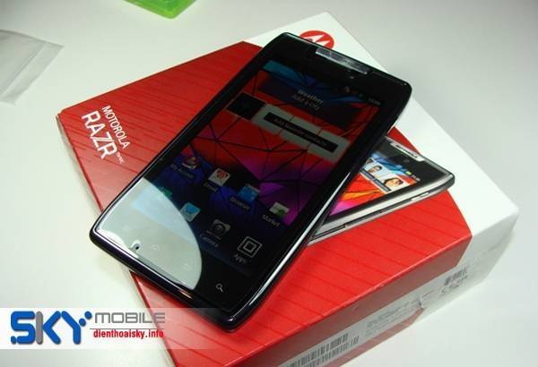 MotorolaRazrXT9104_zps92ff5c53.jpg