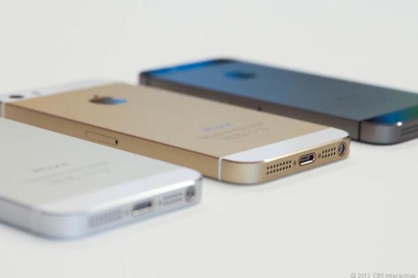 mua-iphone-5s-hay-smartphone-anroid.jpg