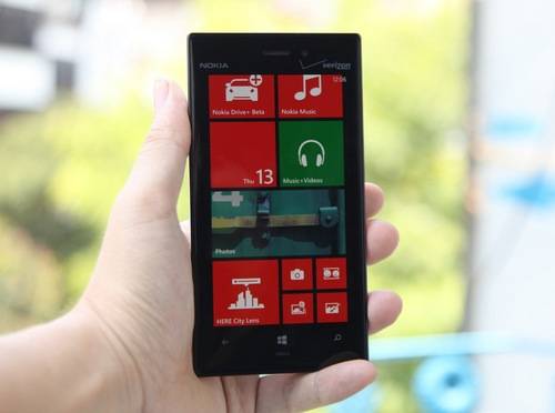 Nokia-Lumia-928-5-JPG-1371108642_500x0.jpg