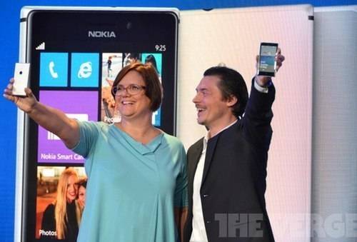 ra-mat-nokia-lumia-925.jpg