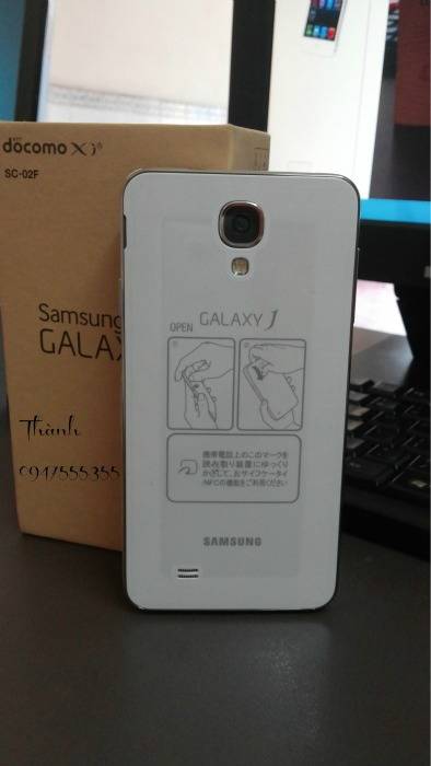 samsung-galaxy-j-%288%29.jpg