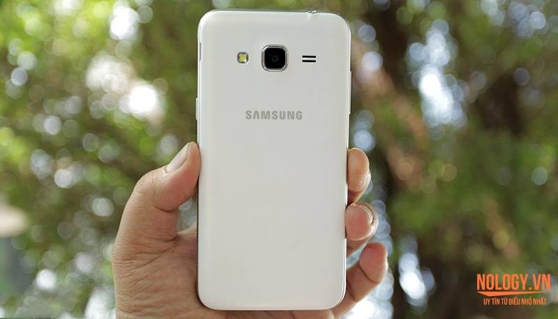 samsung-galaxy-j3-gia-re.jpg