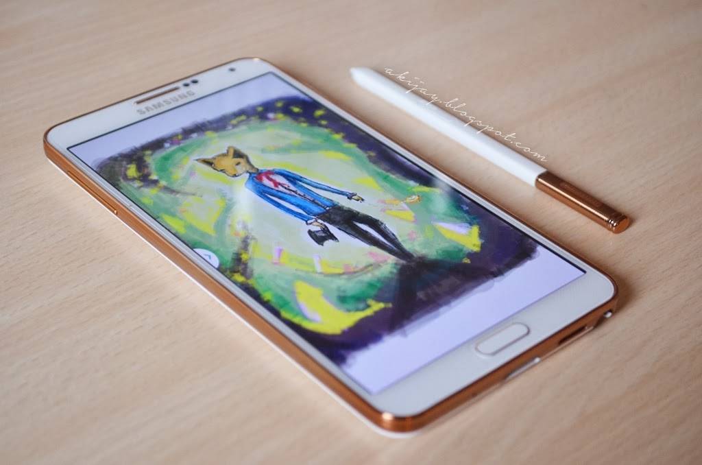 Samsung+Galaxy+note+3+rose+gold+white.JPG
