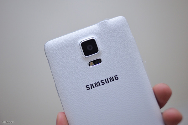 Samsung-Galaxy-Note-4-2-SIM-%2528Dual-SIM%2529-MobileCity-007.jpg