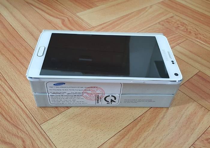 Samsung-Galaxy-Note-4-c_ng-ty-4.jpg